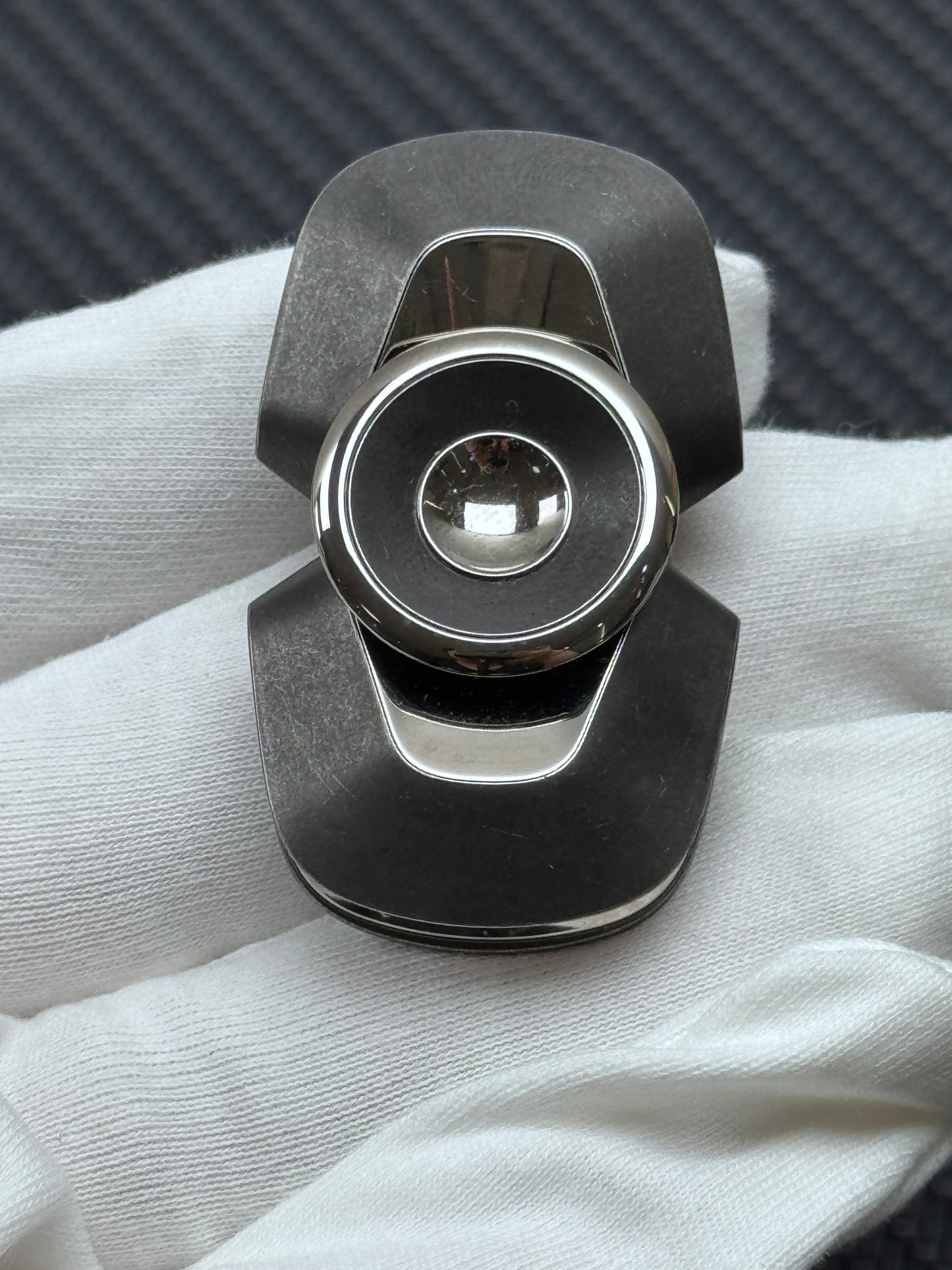 Lentic Stainless Steel