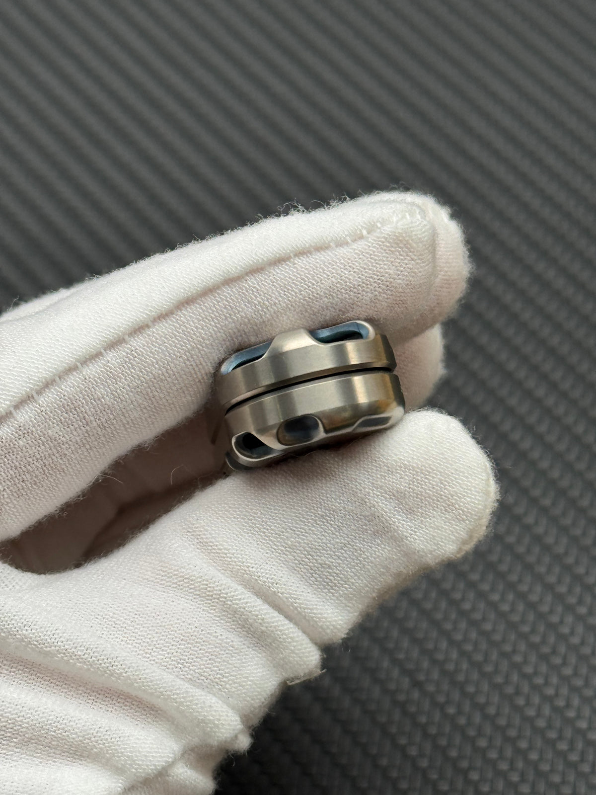 Top B Titanium