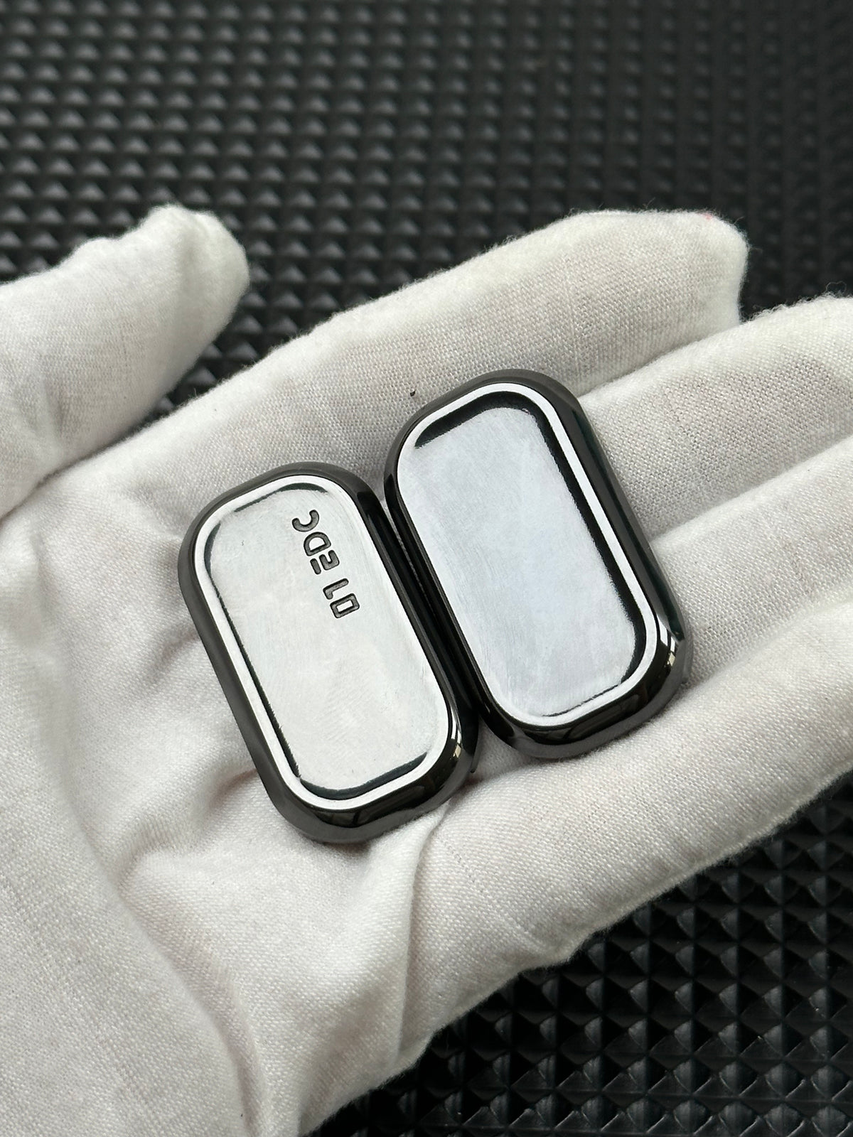 No.12 Shell Zirconium