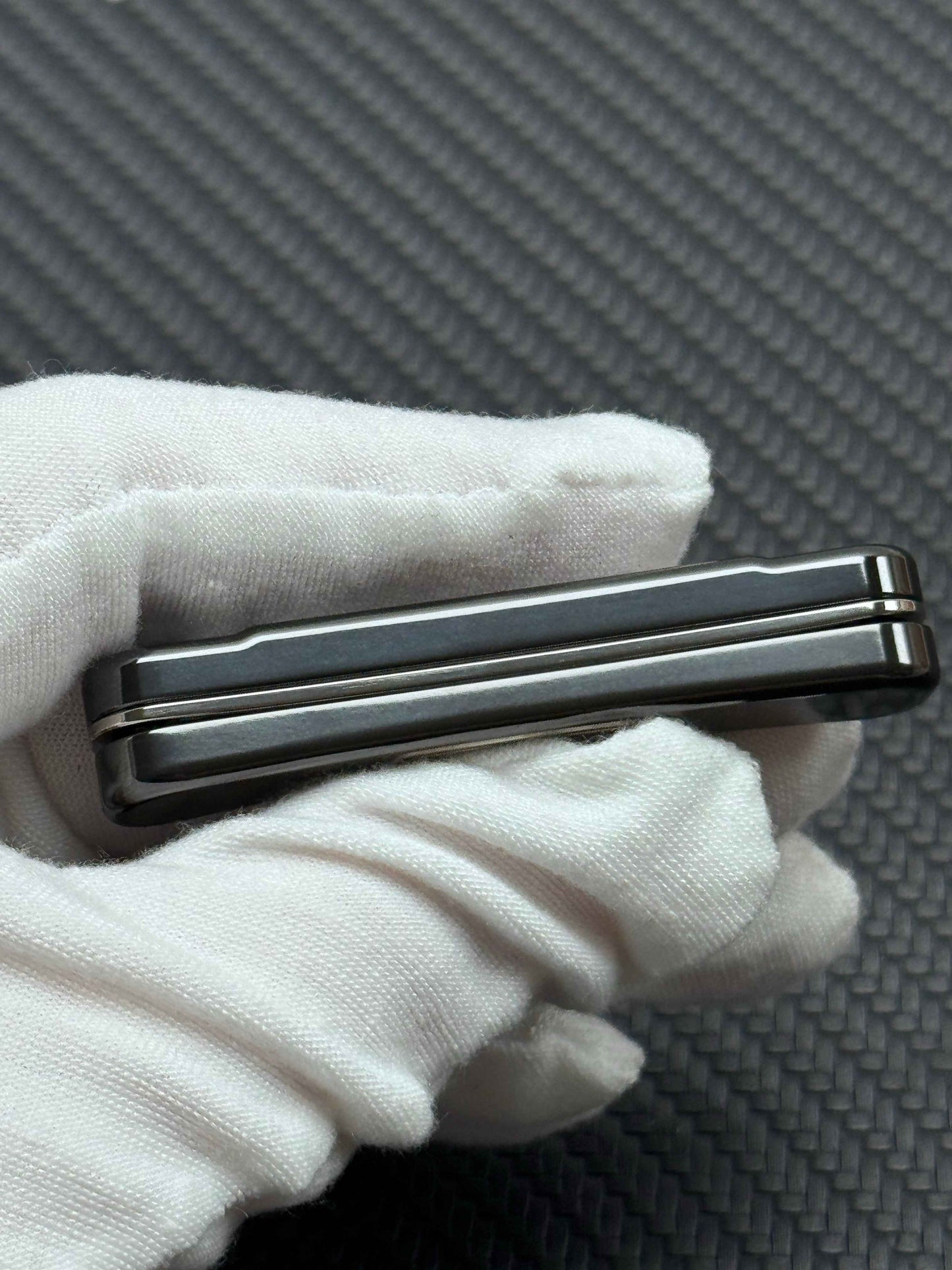 Snake Zirconium