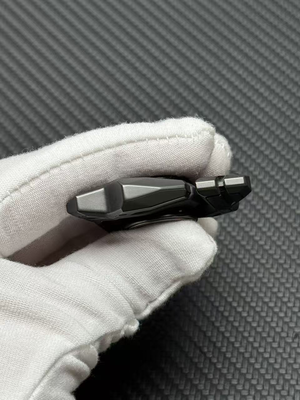 Ouroboros Zirconium Oil Slick