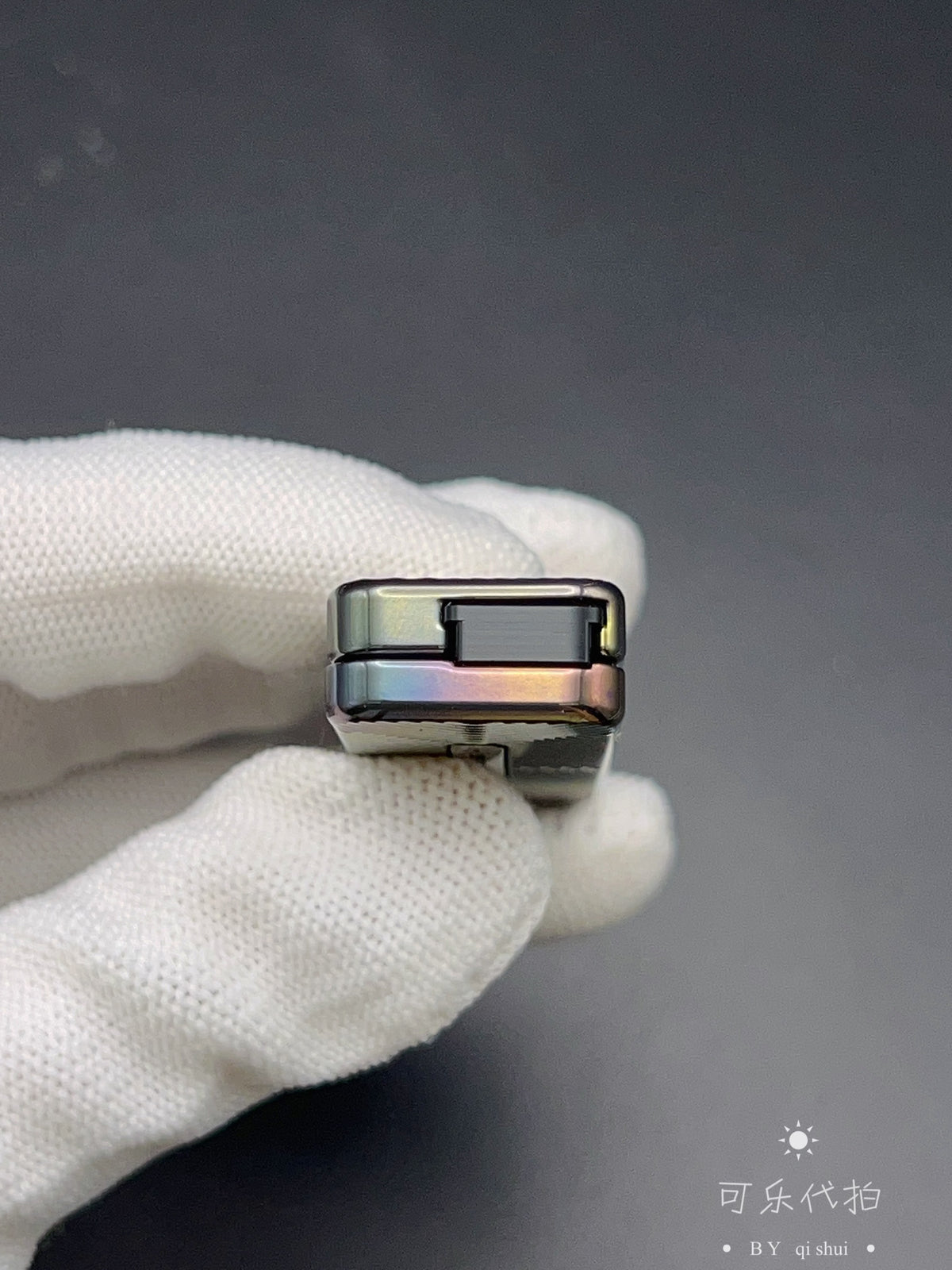 Tita Zirconium Oil Slick