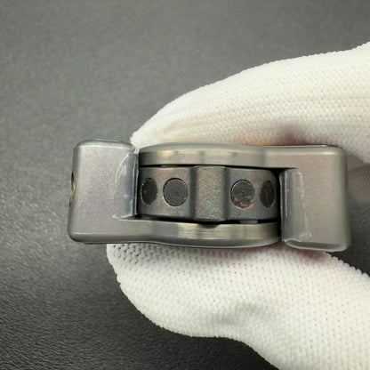 Cross Bones r Titanium