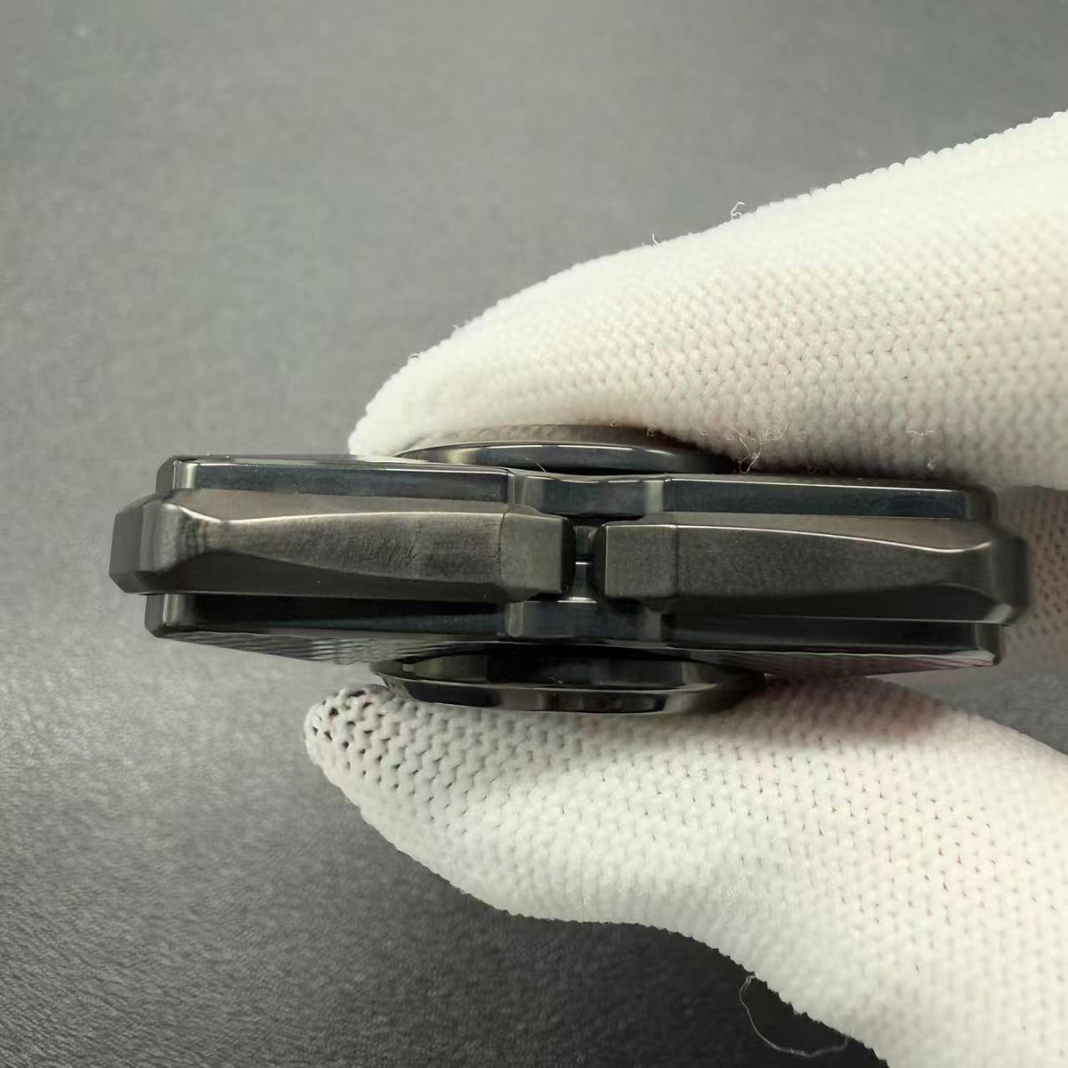 Qs Titanium
