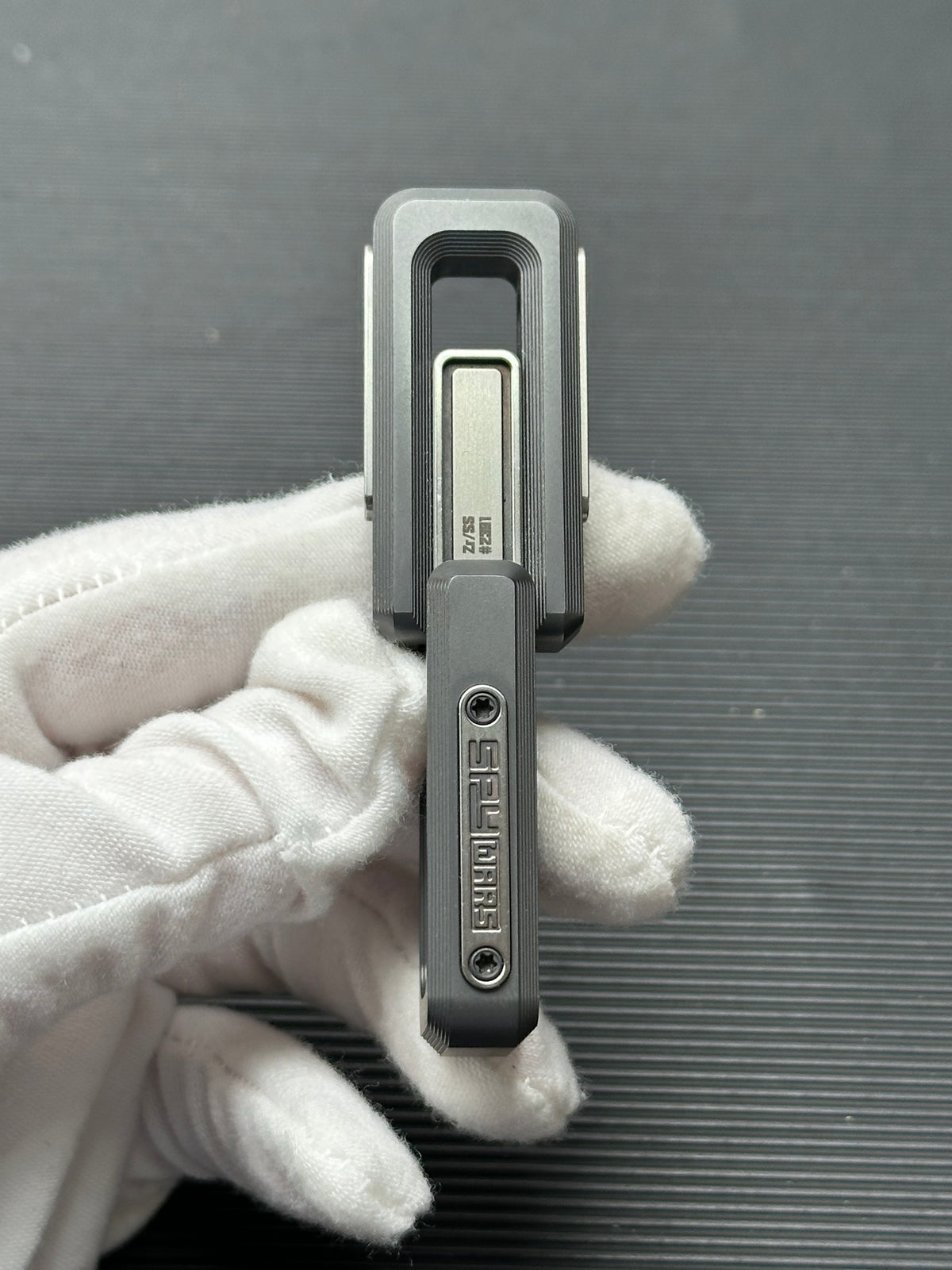 X Lock Zirconium
