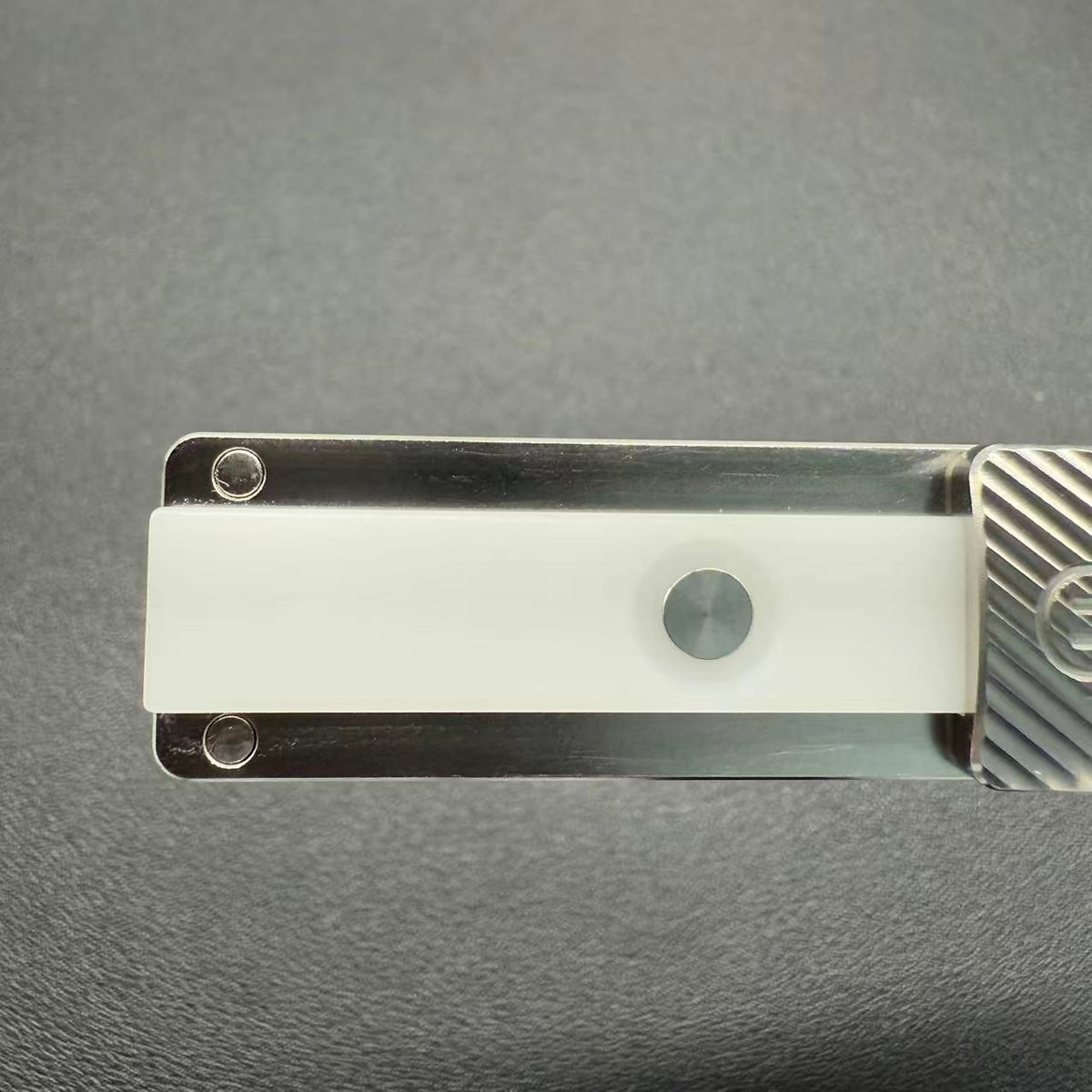Ji Li Titanium