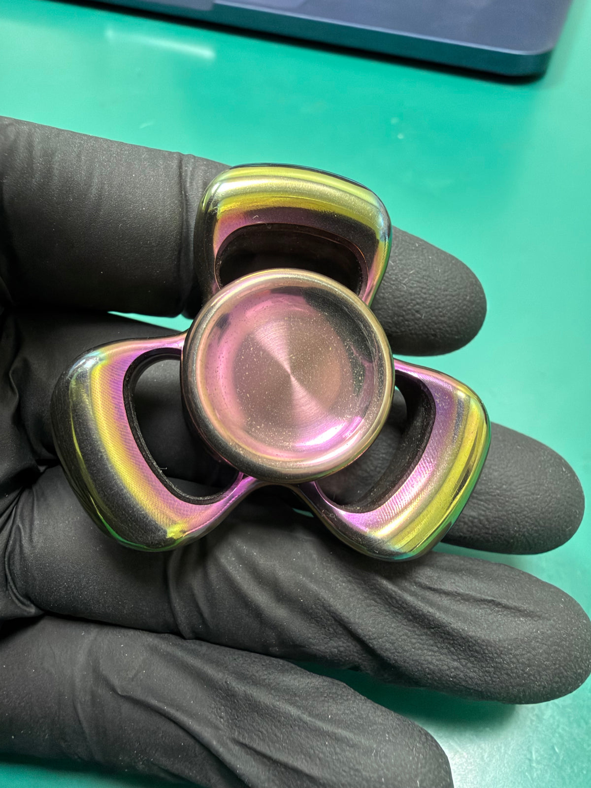 Three-Leaf Horizon Tungsten