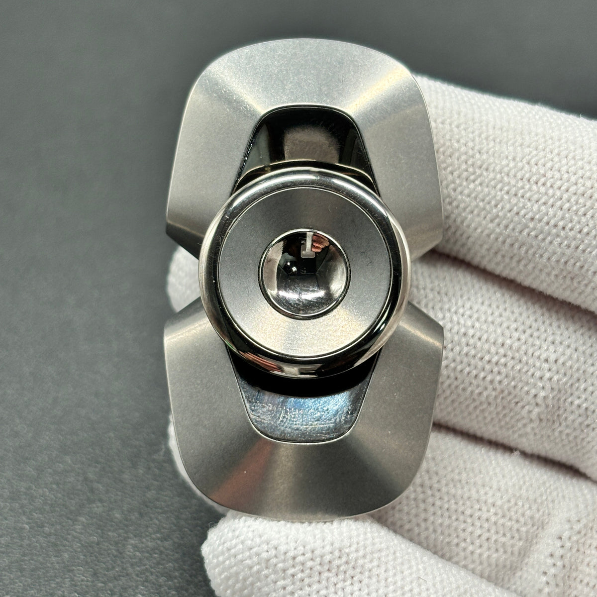 Lentic Stainless Steel