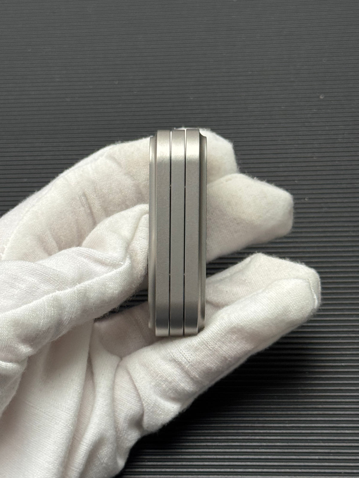 Pea Stainless Steel Stonewashed