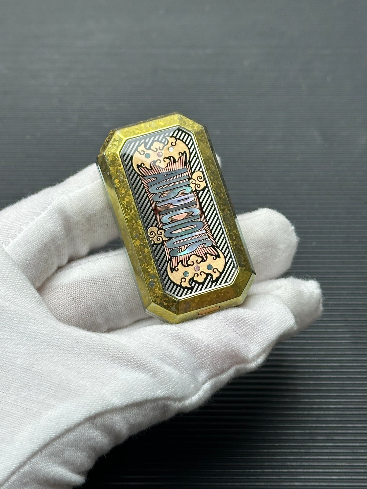 Yao Crystallized Titanium Resin-Sealed
