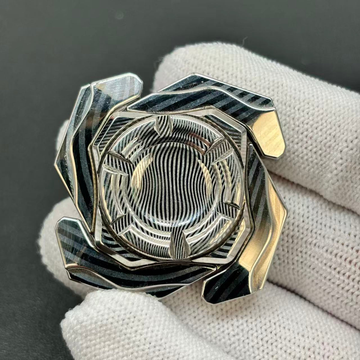 Haze Shell Opening Damasteel