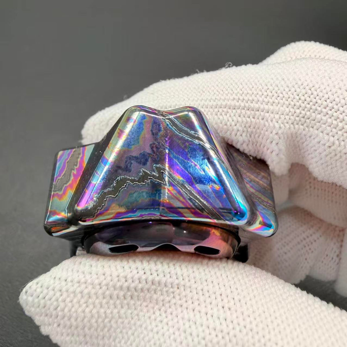 Yaezakura Zircuti