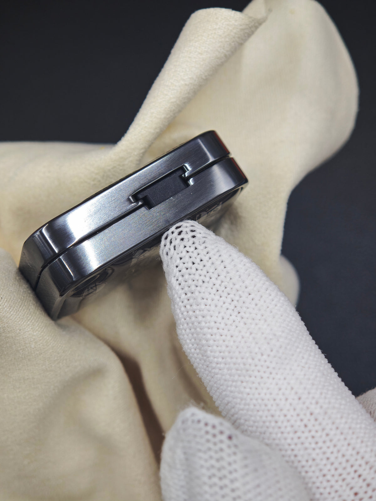 Price Tag Nine Palace Zirconium