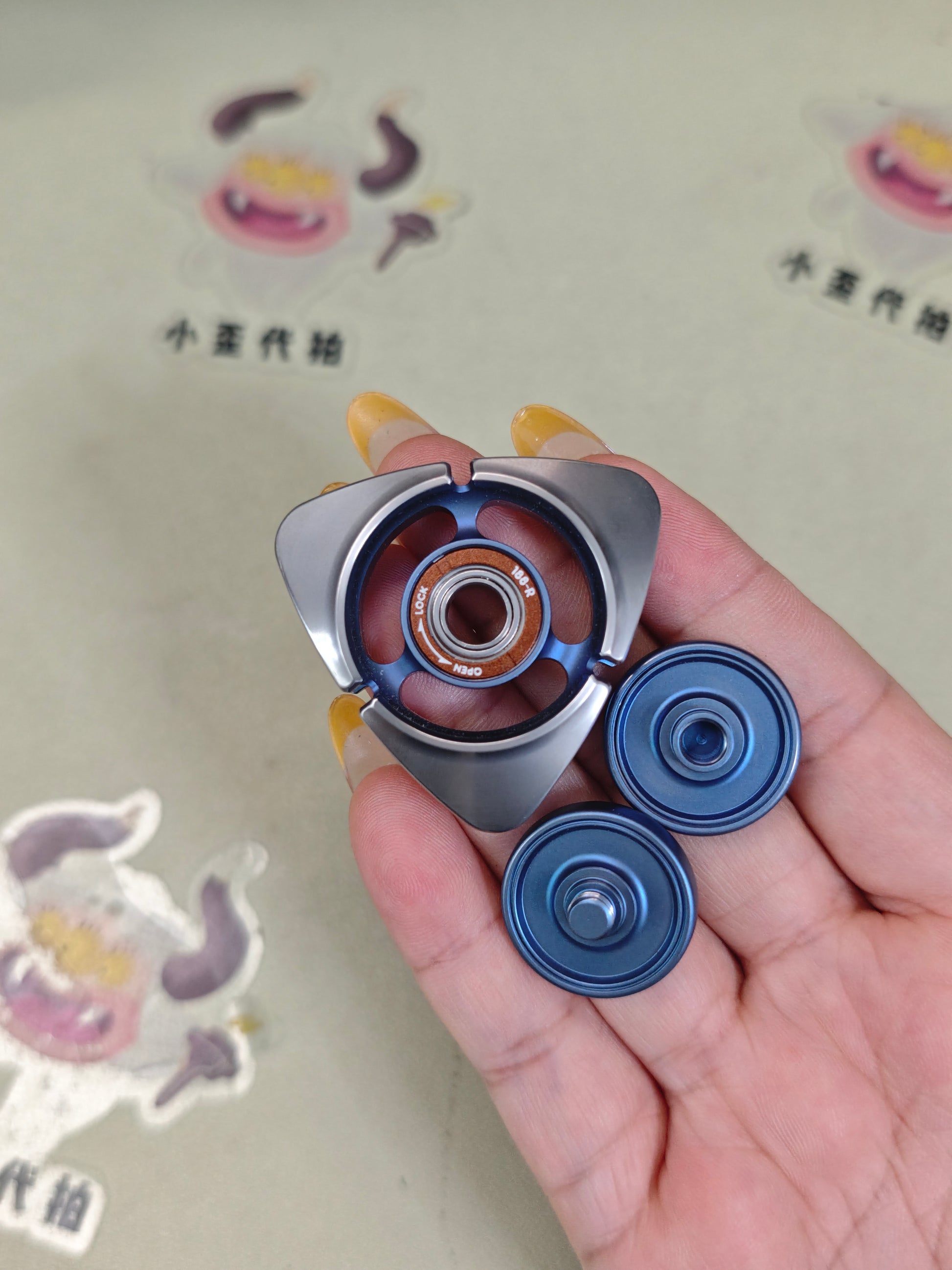 BIT 04 Titanium