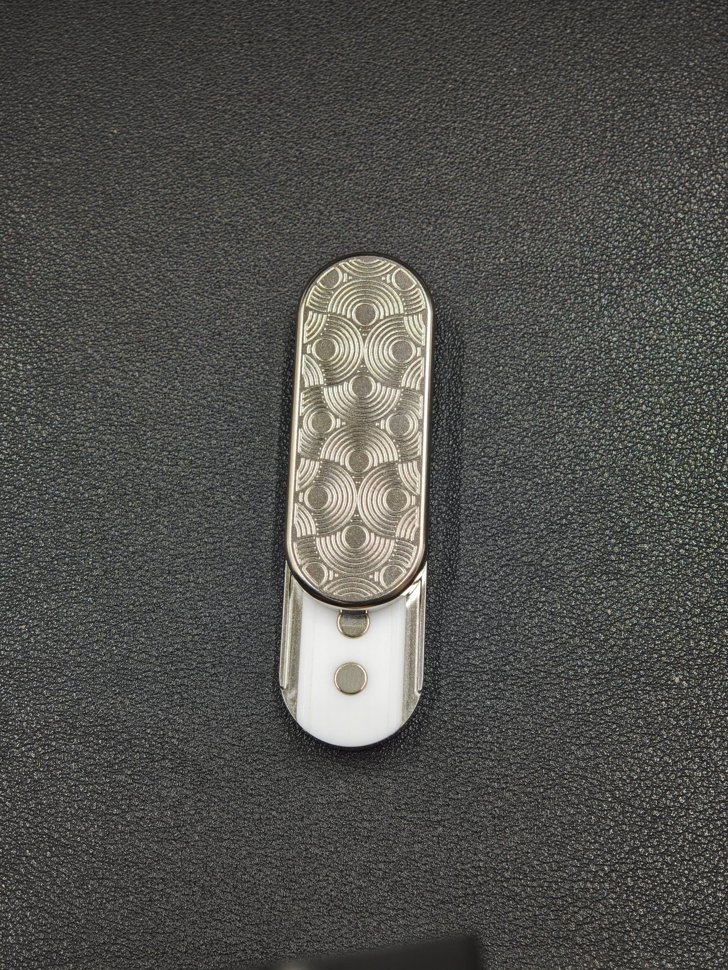 Ming Yin Titanium