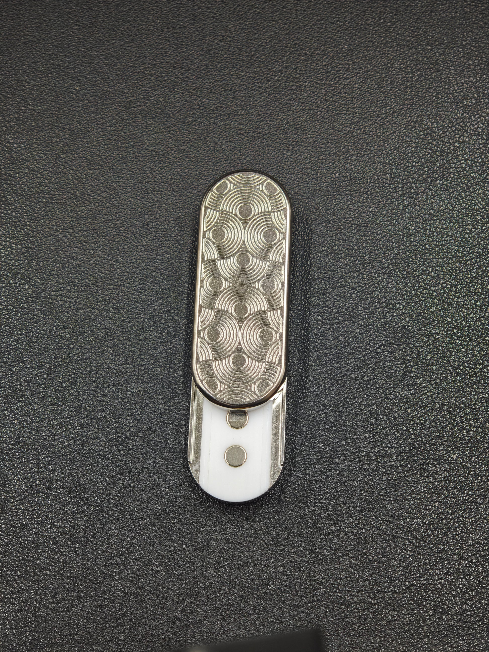 Ming Yin Titanium