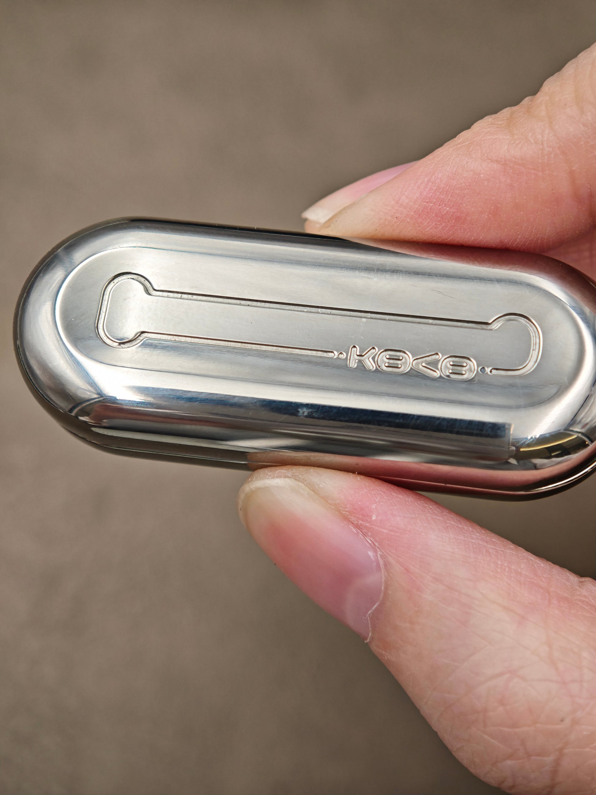 Floating Cloud Titanium Polished
