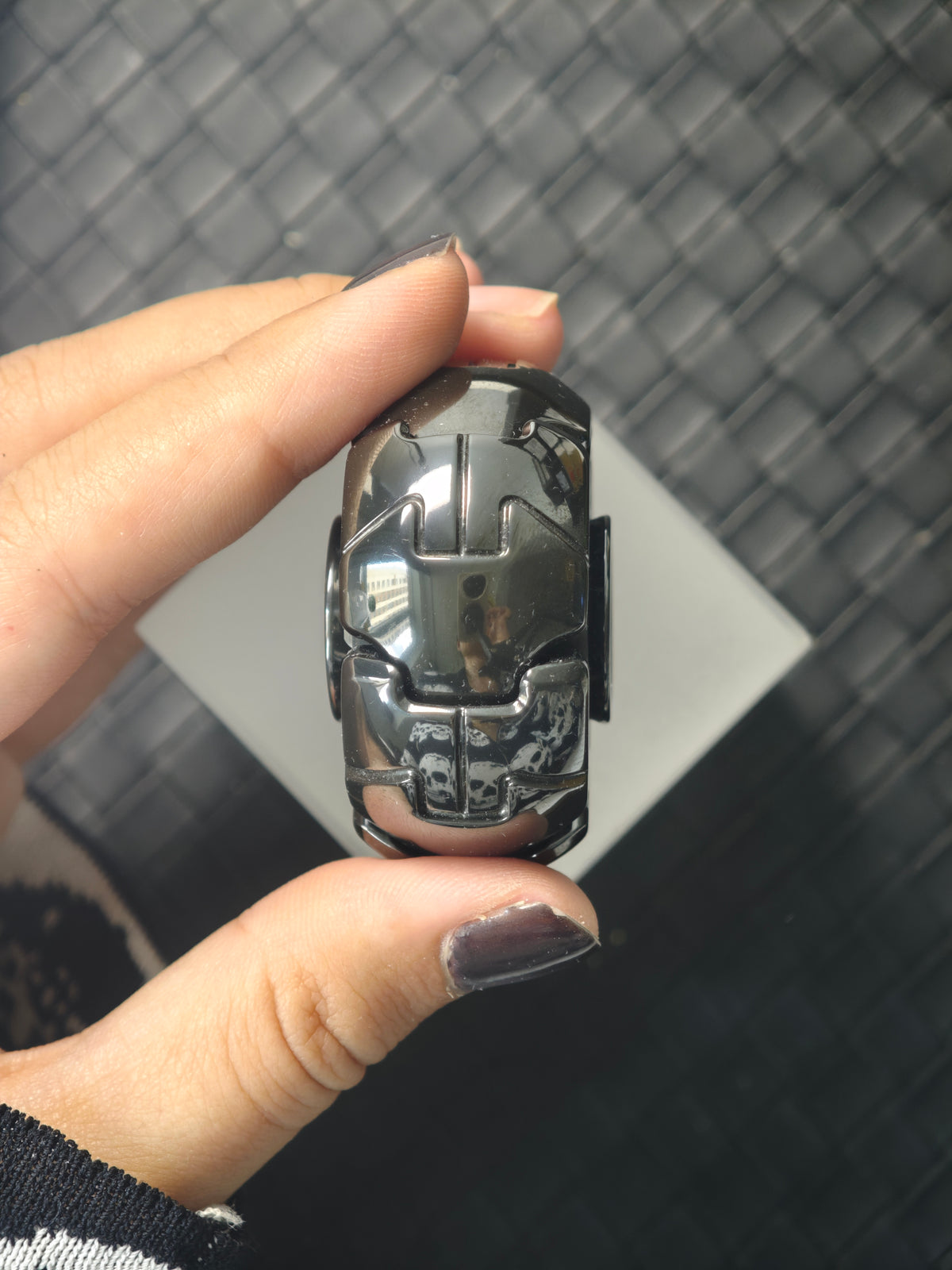 Pillbug Shell Opening Zirconium Polished