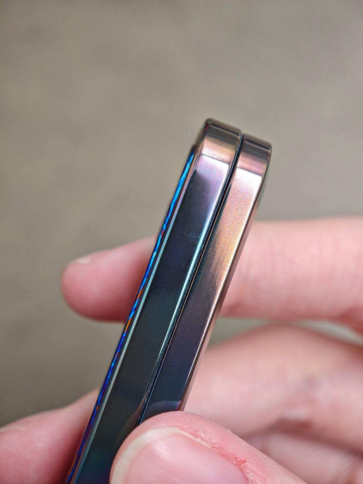 Spice Pin Zirconium Oil Slick