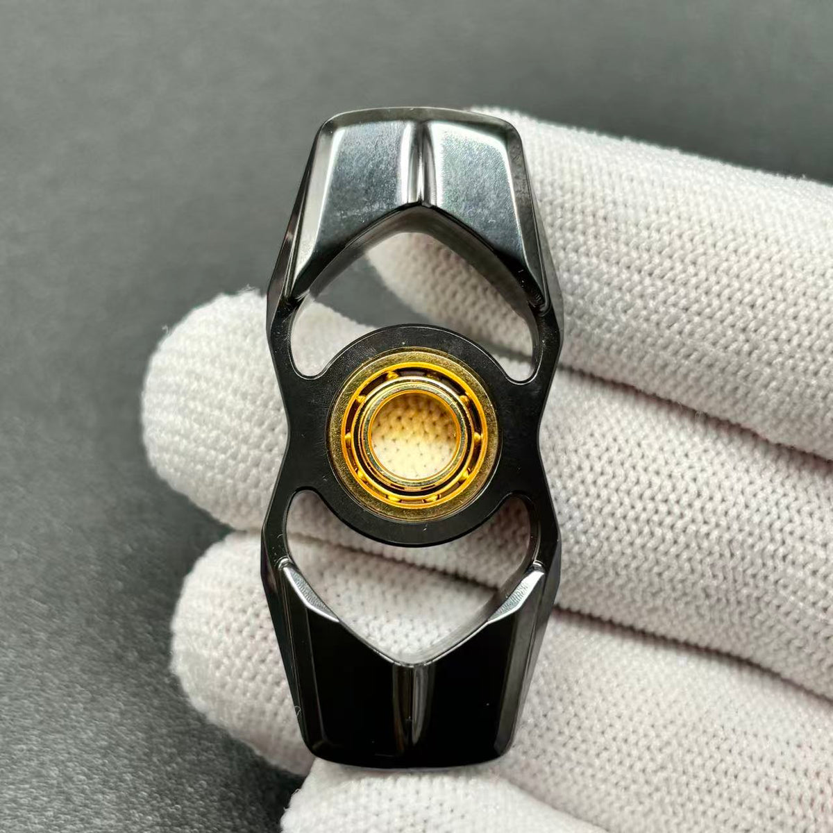 Kamen Dual Leaf Zirconium Polished