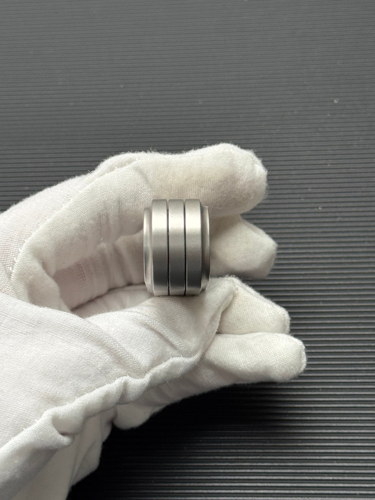 Pea Stainless Steel Stonewashed