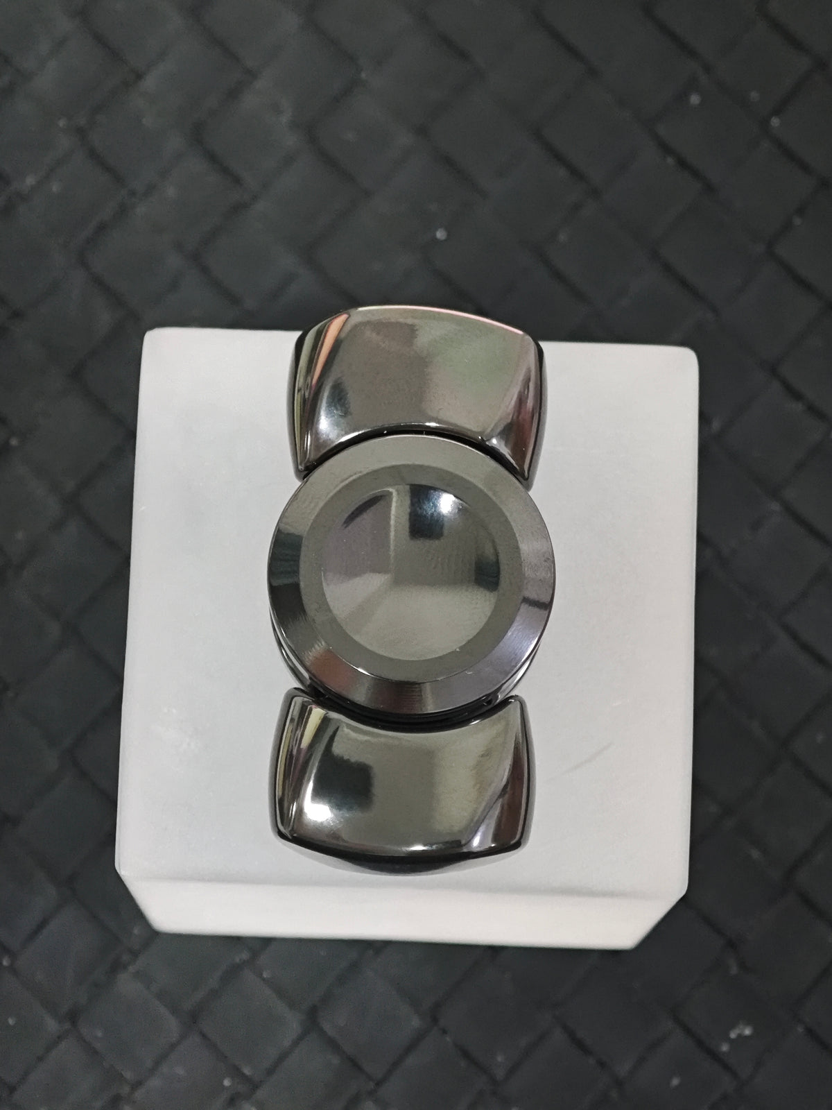 Zhen Zirconium Polished