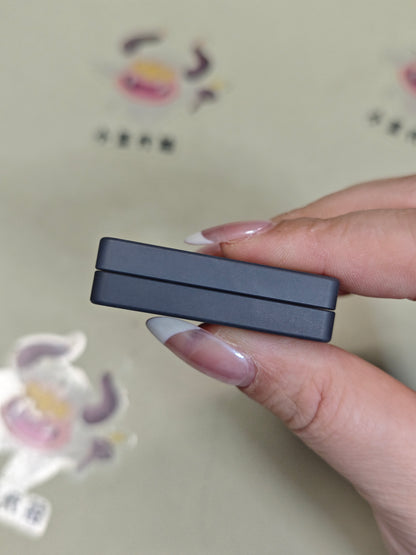 Mute Zirconium