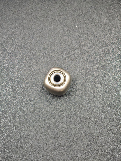 Sugar Cube Titanium