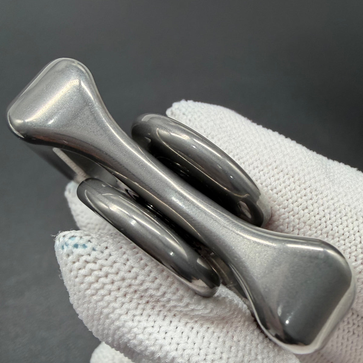 Two-Leaf Horizon Stainless Steel Stonewashed
