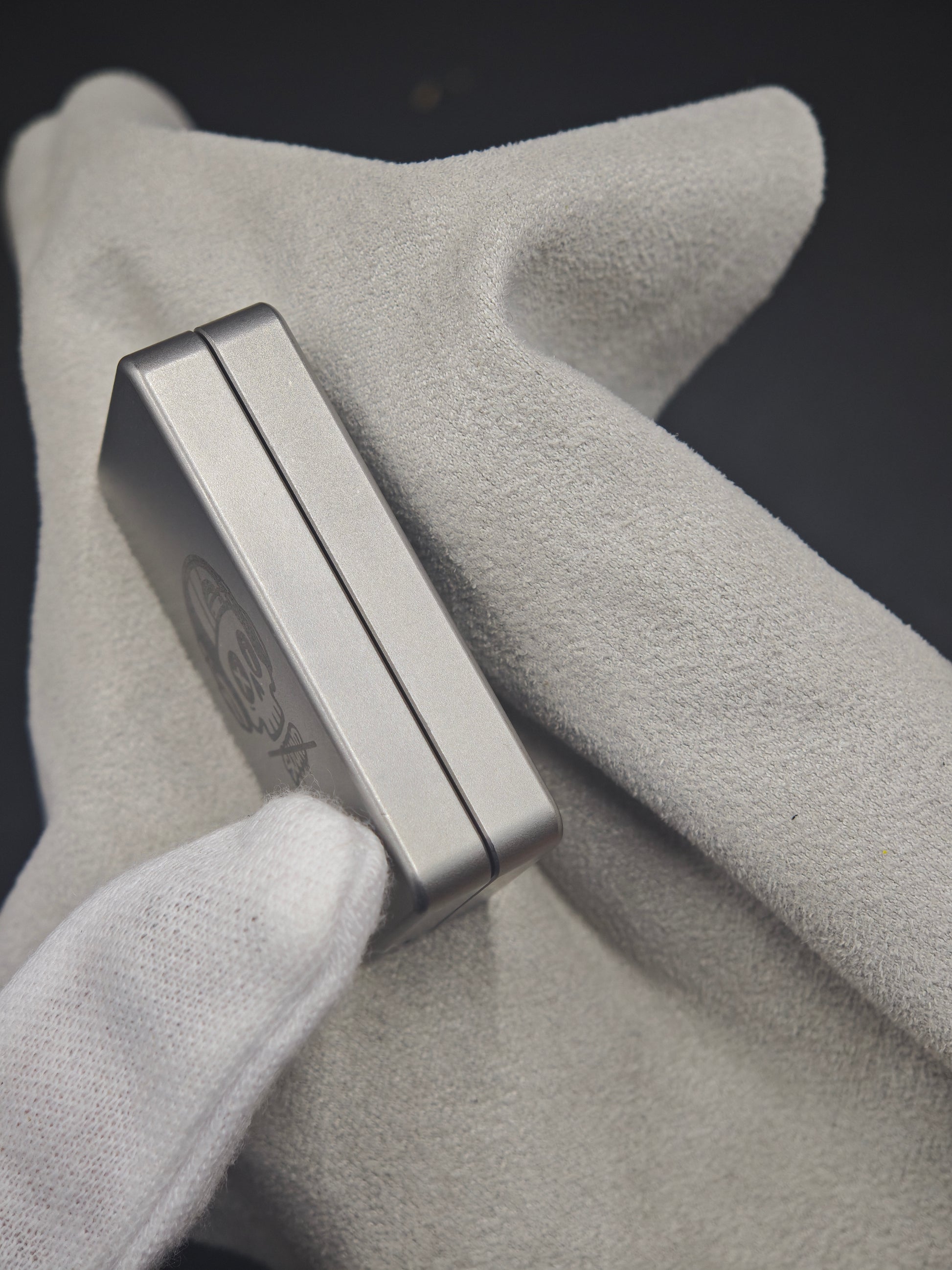 Mute Stainless Steel