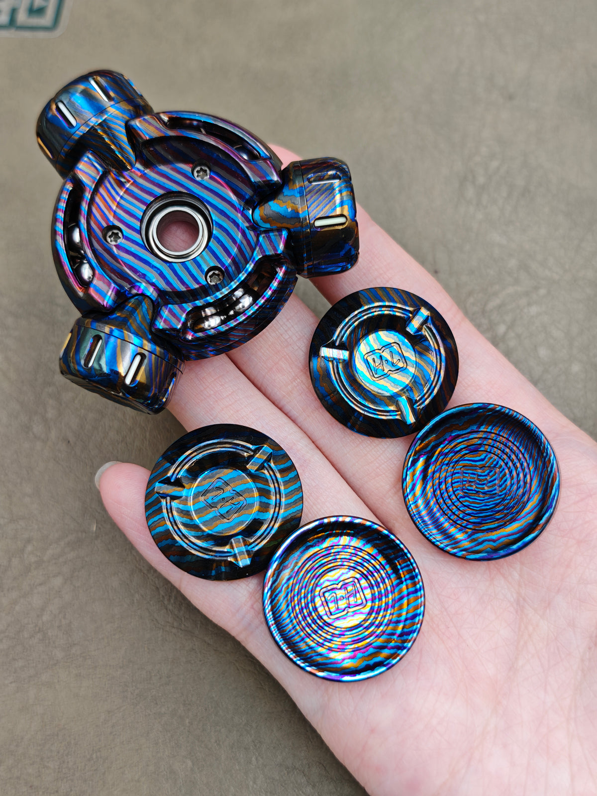 Bad Mantis 1.0 Zircuti