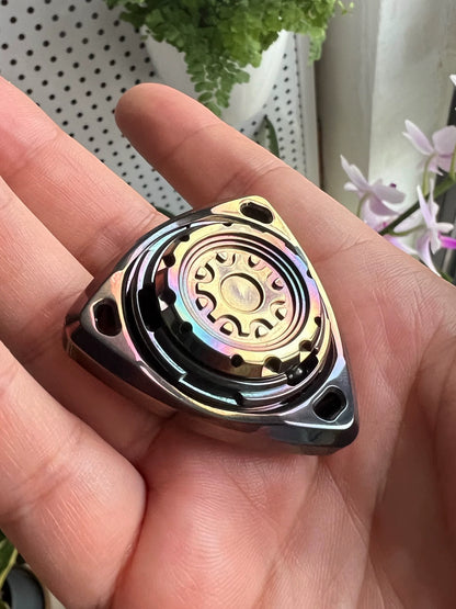 ROAR Spinner Zirconium