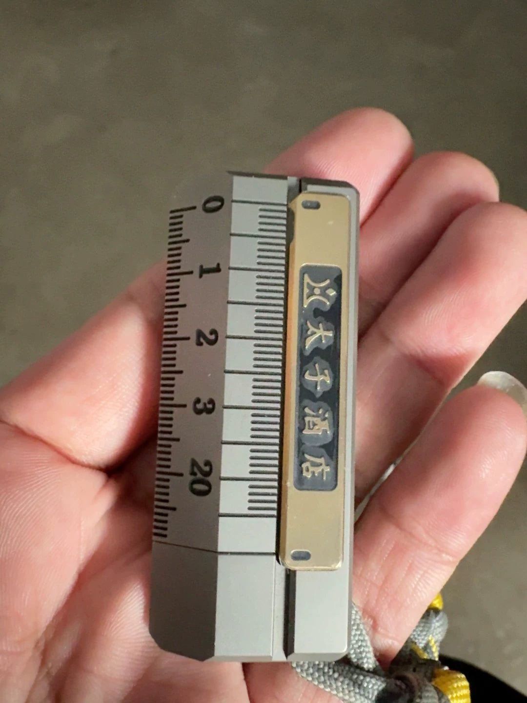 Quirky Ruler Titanium