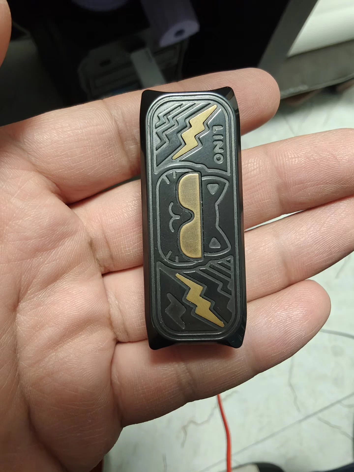 LIMBO Mechanical Zirconium