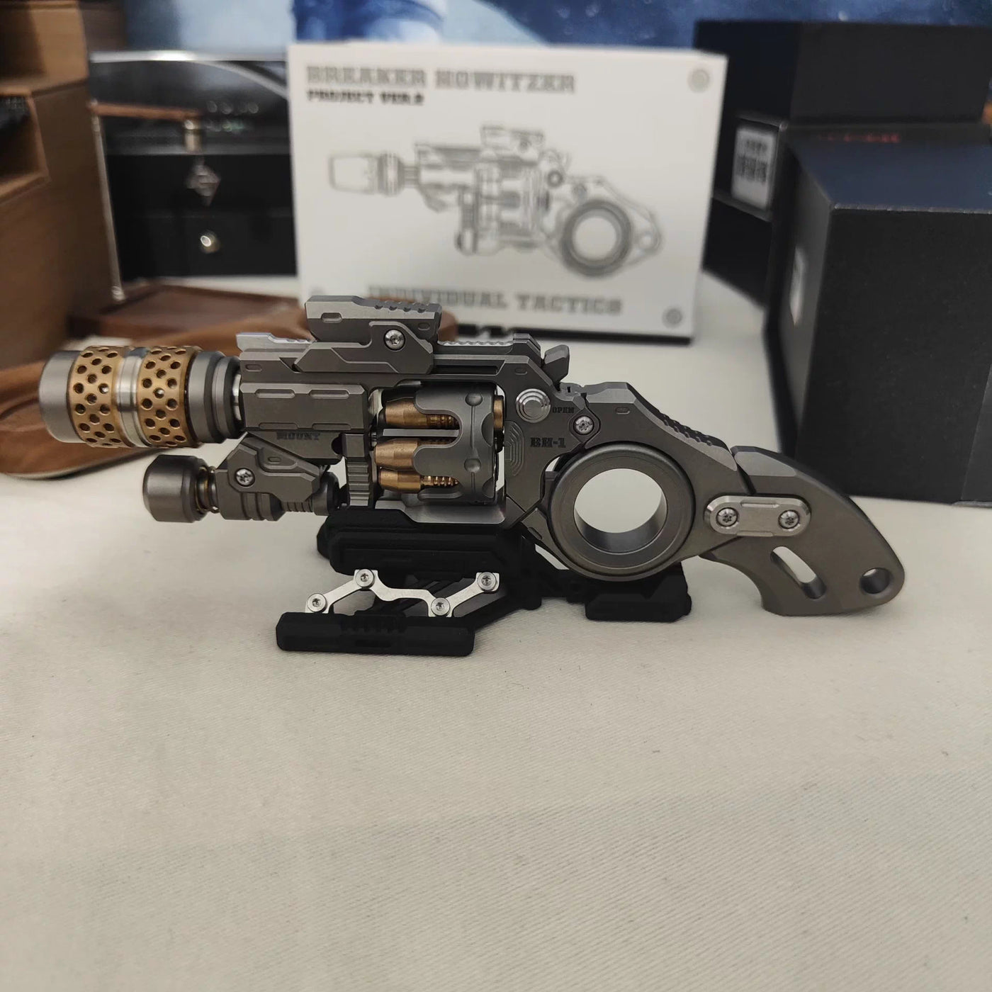 Breaker Titanium