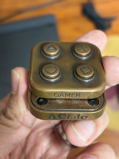 Gamer Slider Brass