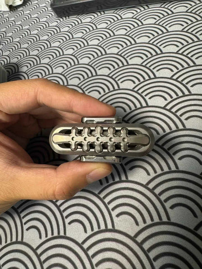 EXOSKELETON Titanium