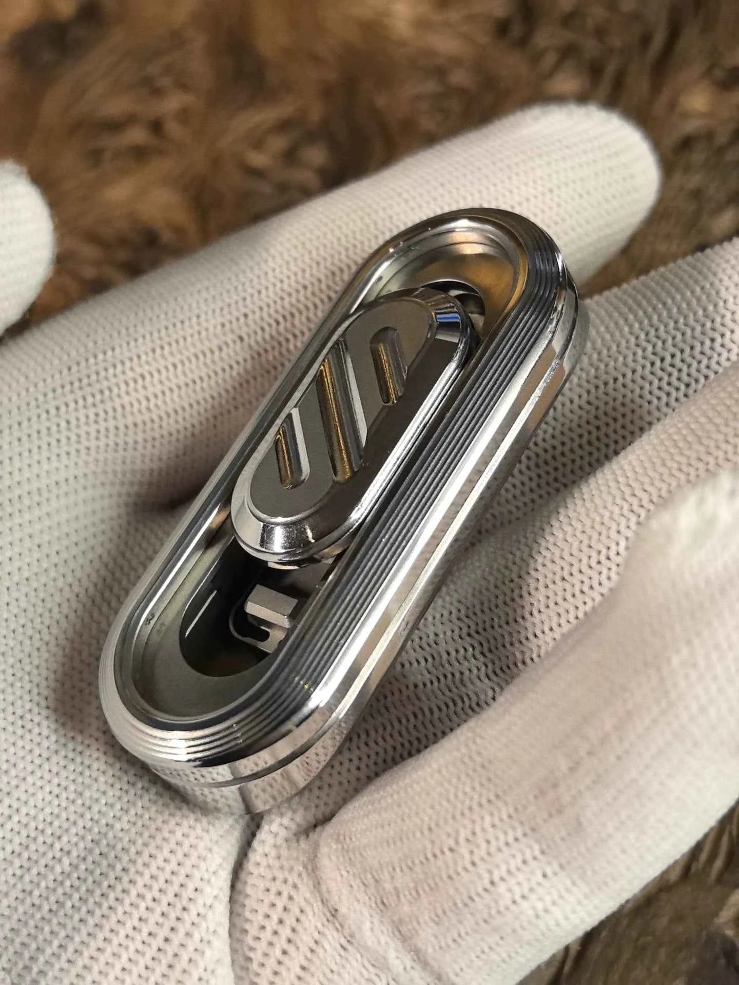 Popping Stainless Steel