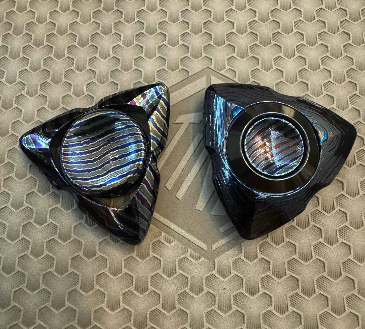 Hourglass S2 Zirconium