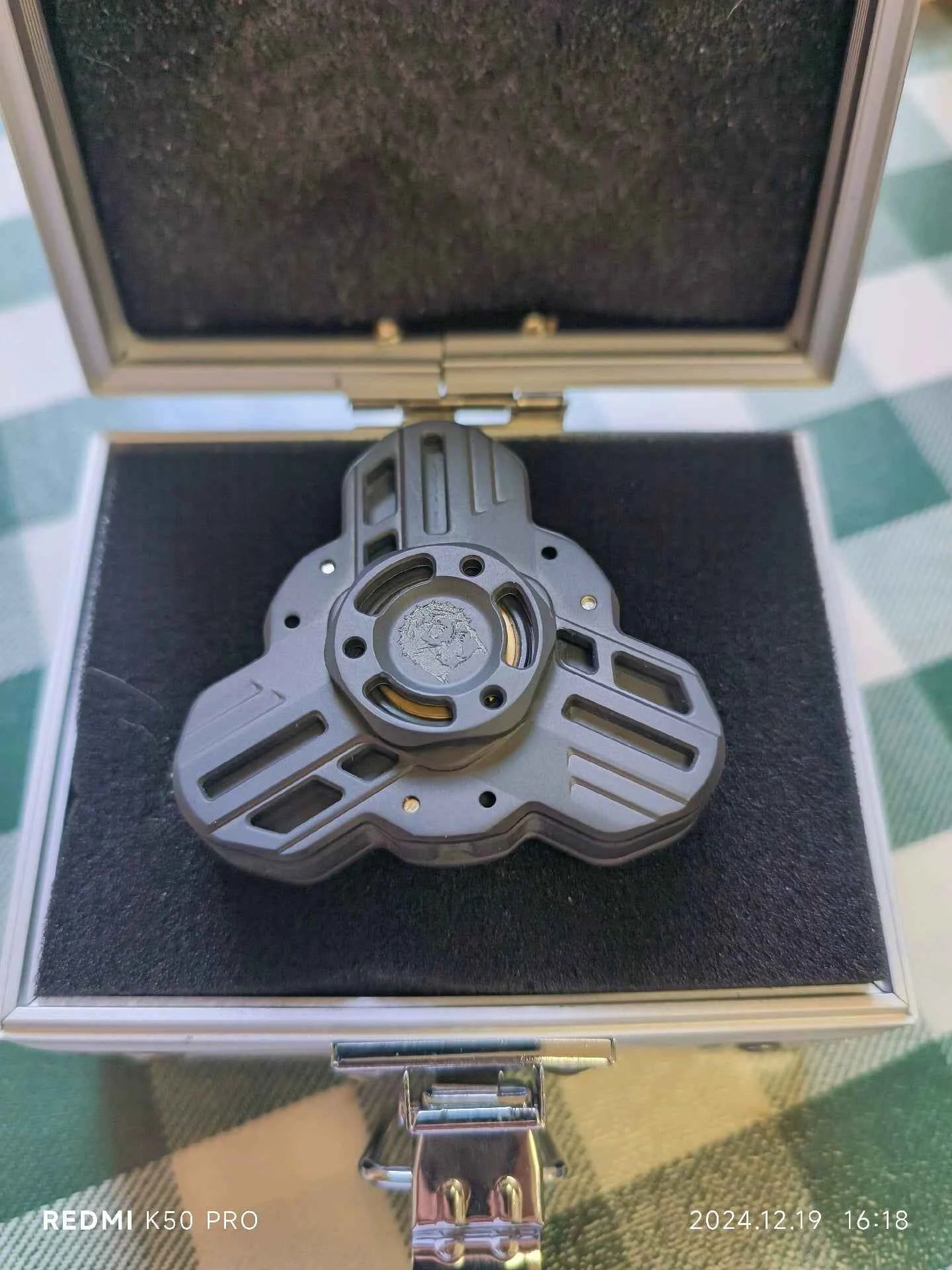 Tri linkage Zirconium