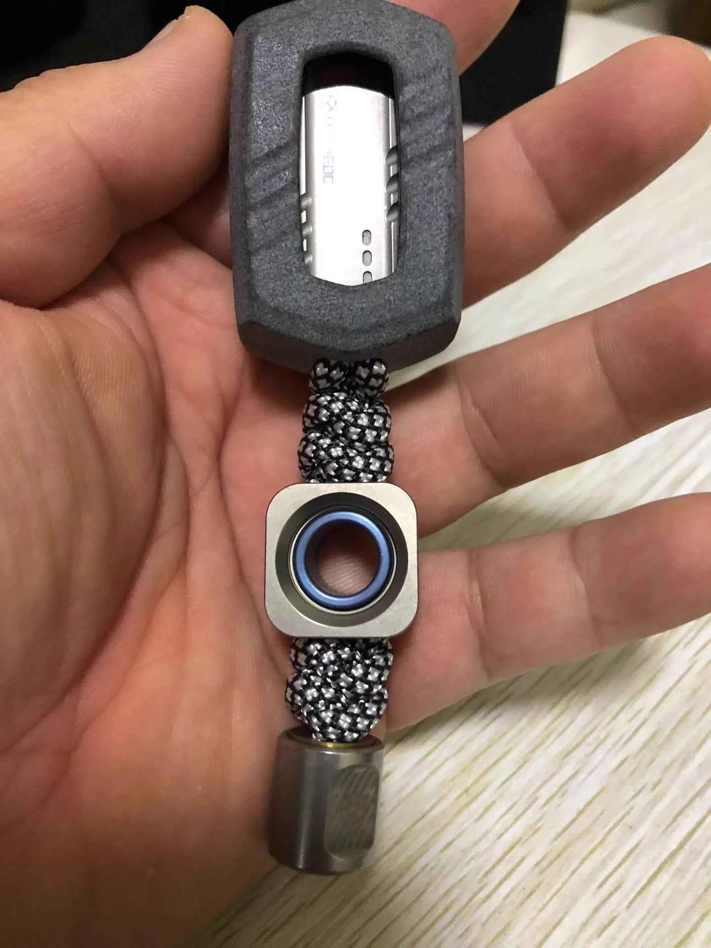 Thousand machines Titanium