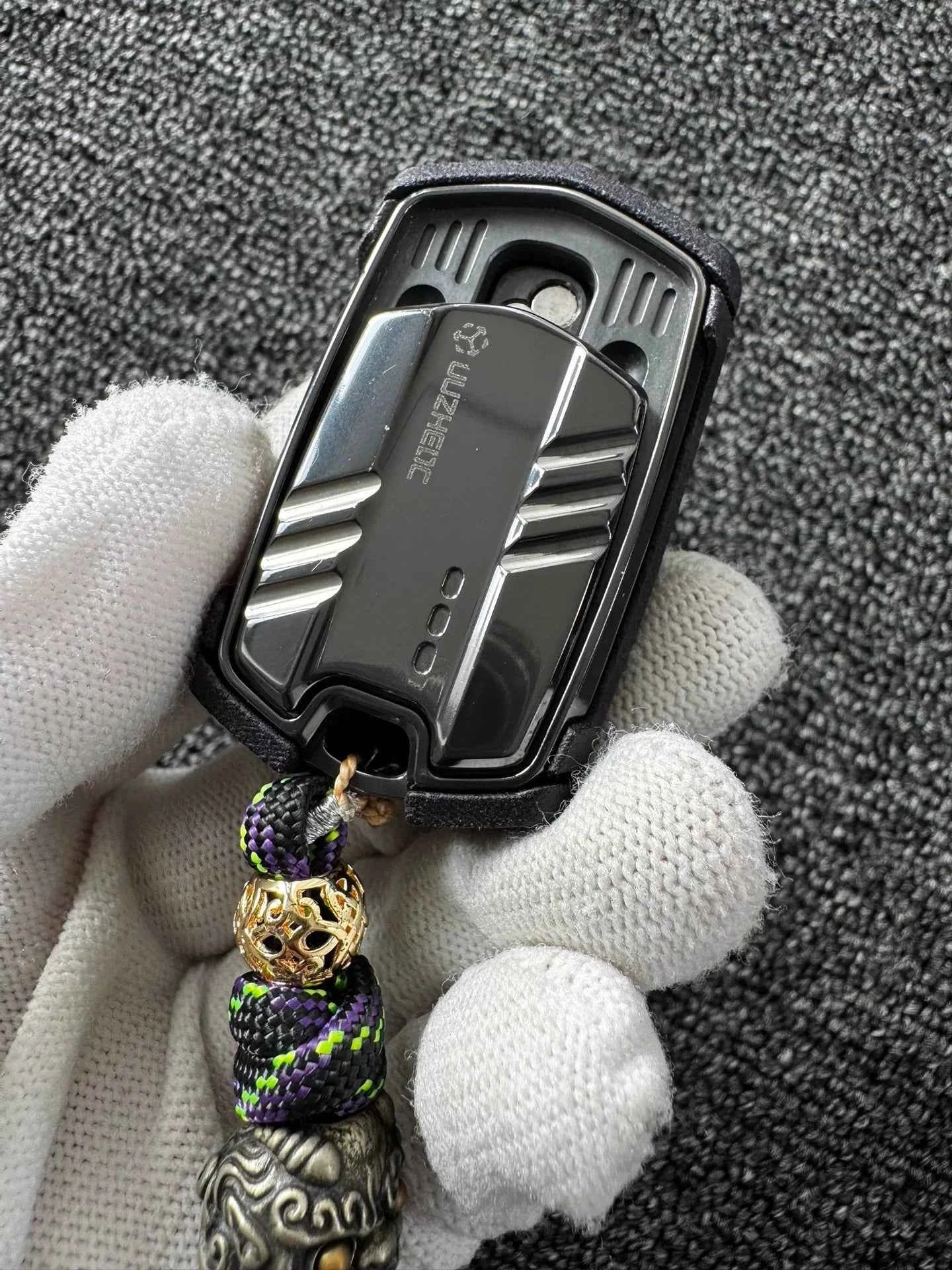 Thousand machines Zirconium