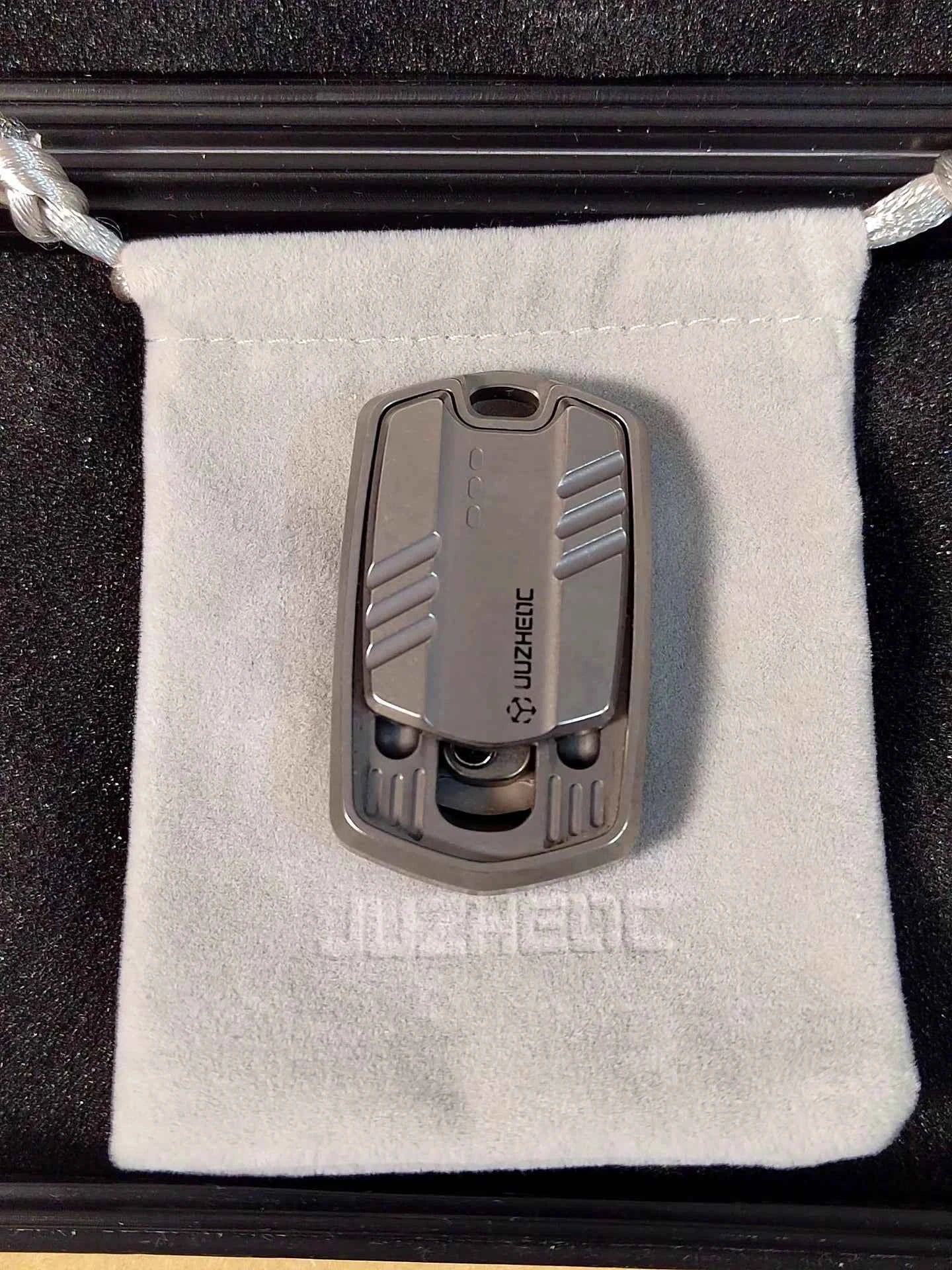 Thousand machines Titanium