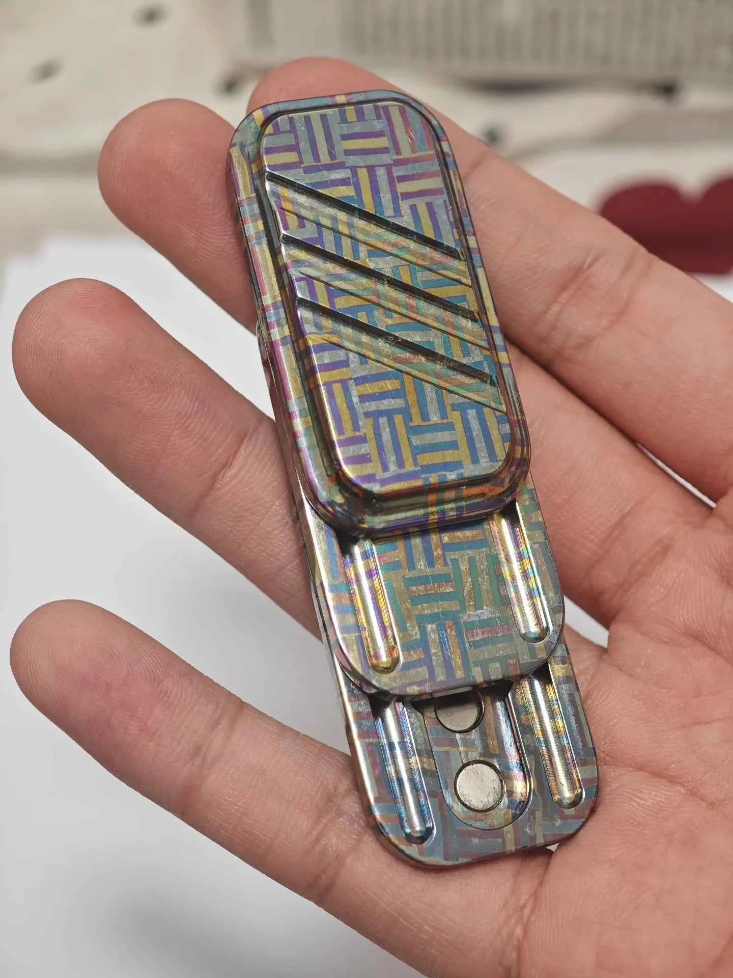 Lucky Candy Titanium