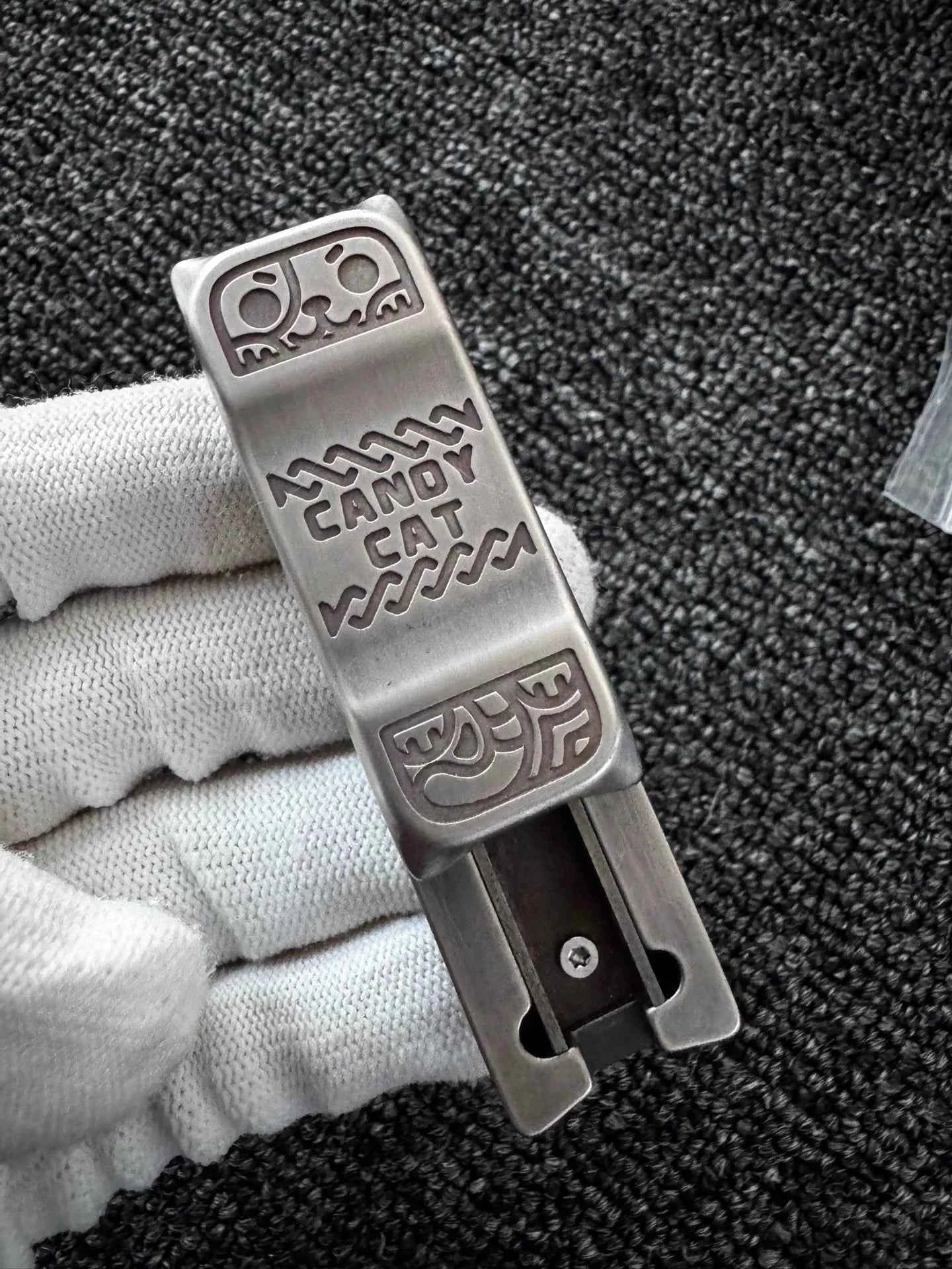 LIMBO Mechanical Stainless Steel