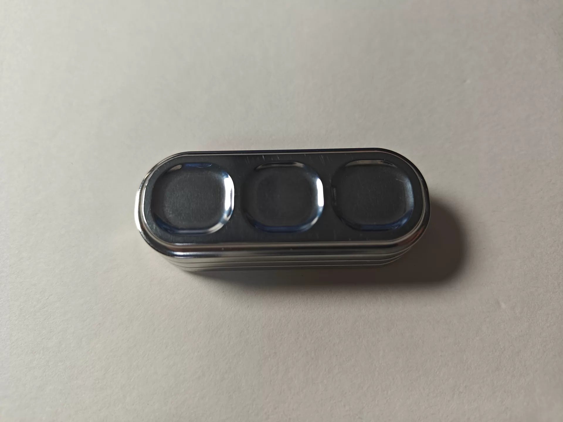 Pea Slider Stainless Steel