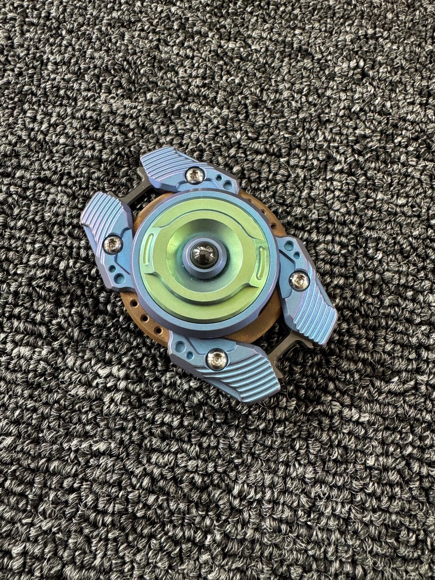 GRAVITATIONAL WAVES Titanium