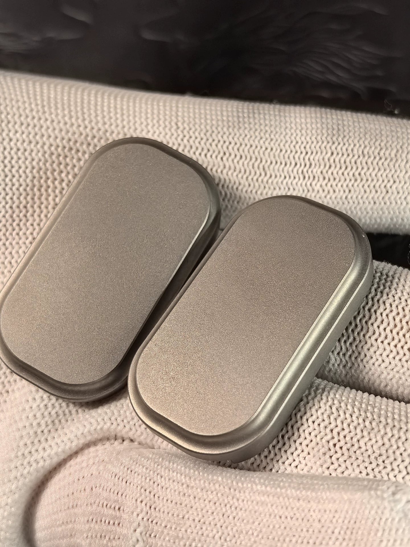01EDC Slider No.11 Shell Titanium