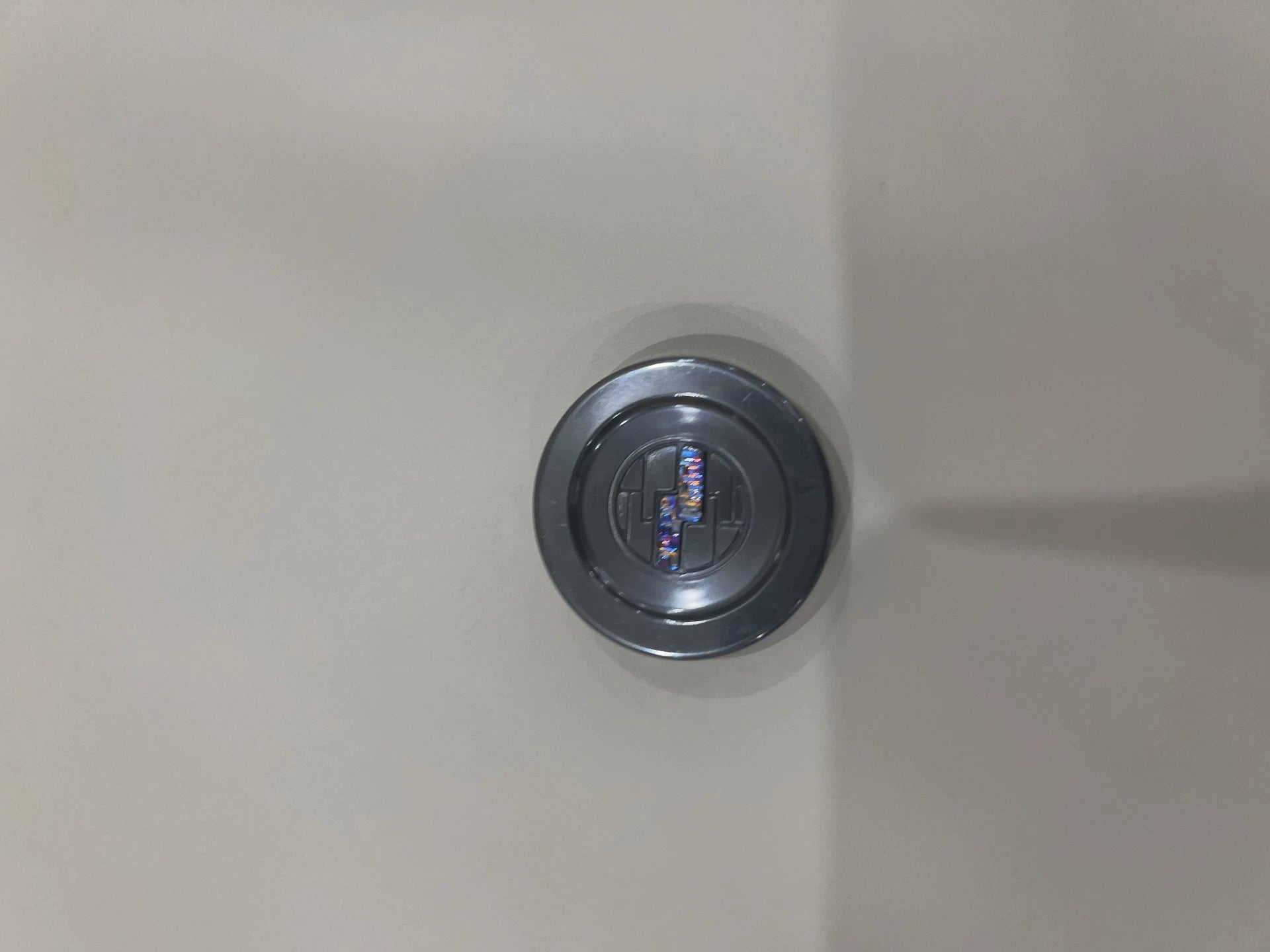 Amiable Milk Cap Zirconium