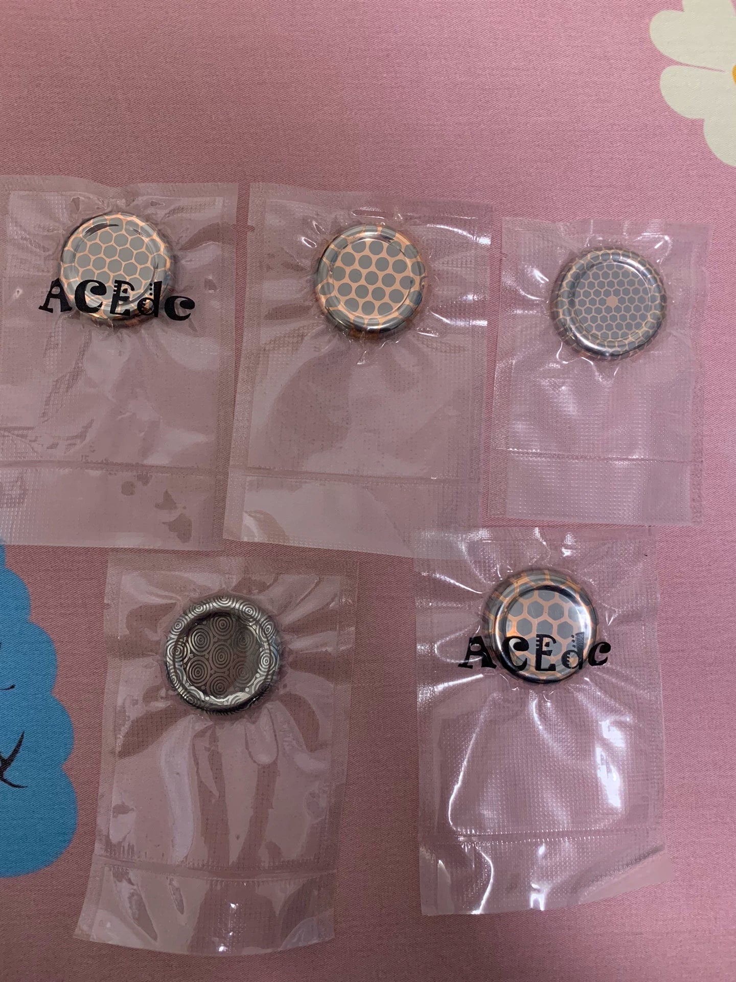 Macaron Superconductor